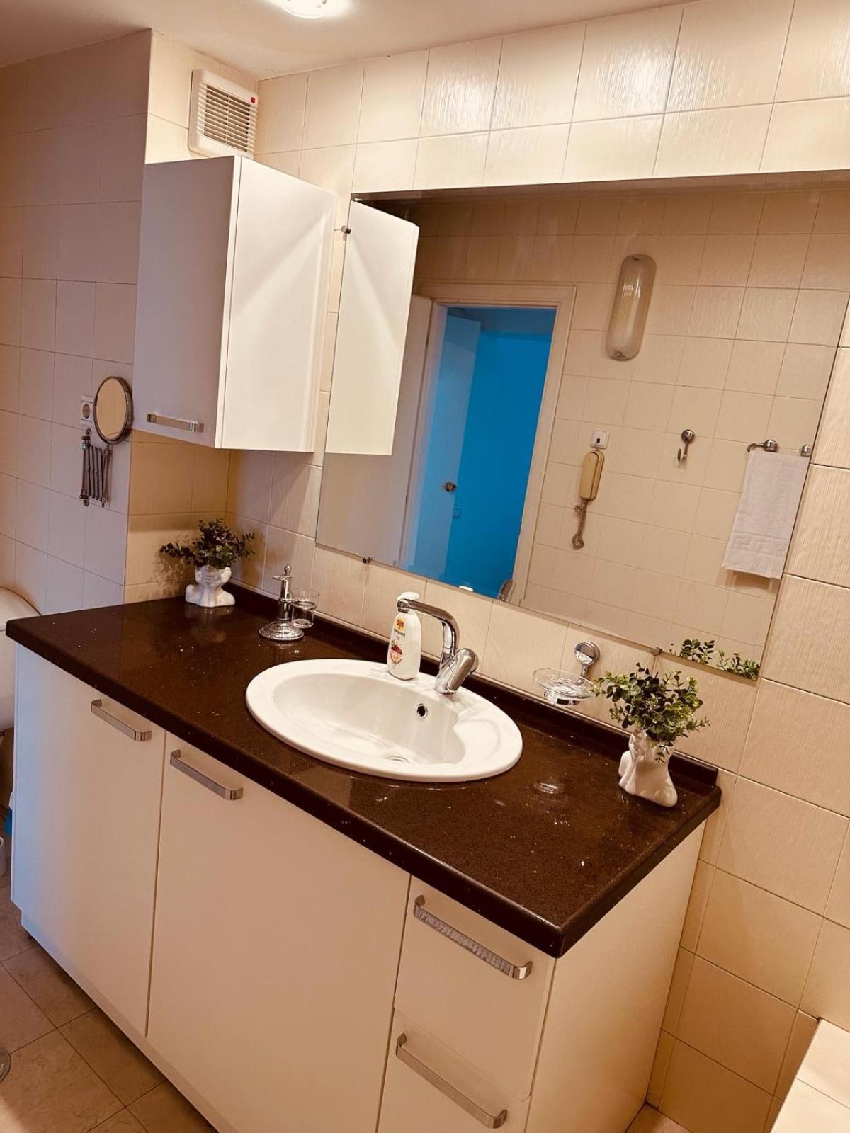 Top Home Residence Unirii Center Букурещ Екстериор снимка